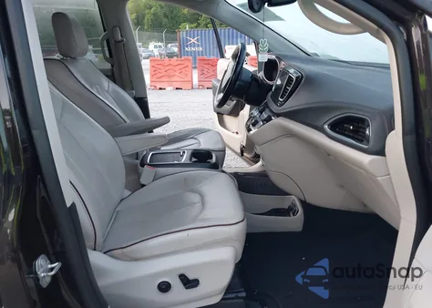 2017 Chrysler Pacifica Limited из США, поврежденный, VIN 2C4RC1GG5HR657594